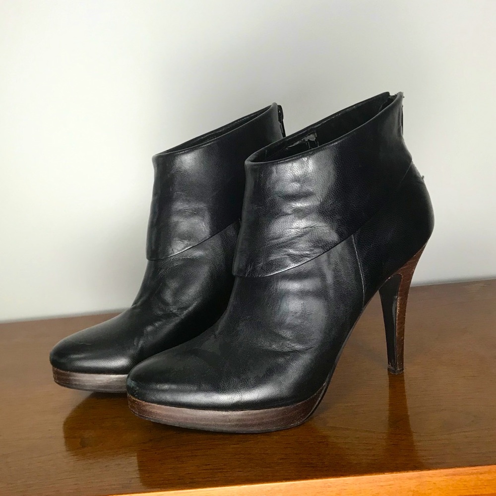 Steve Madden Black Boot Heels